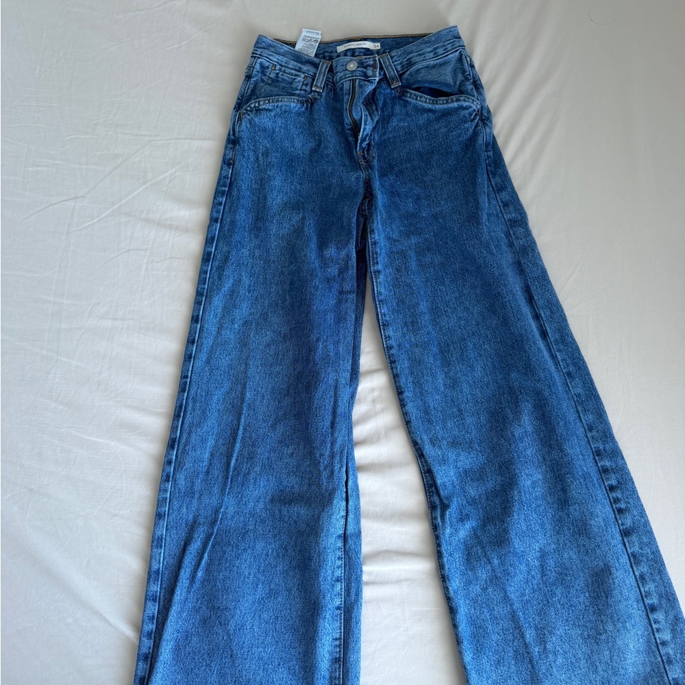 Levi’s Baggy Wide Leg